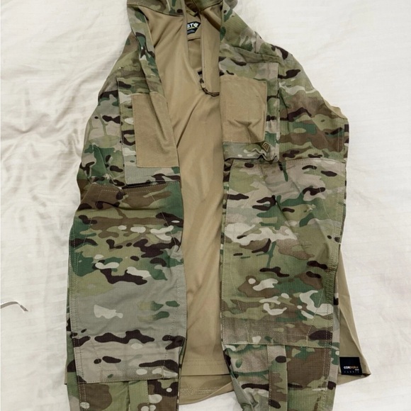 First tactical - Picture 4 of 6